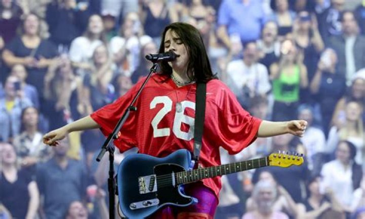 Billie Eilish: A Rising Star Redefining the Music Industry