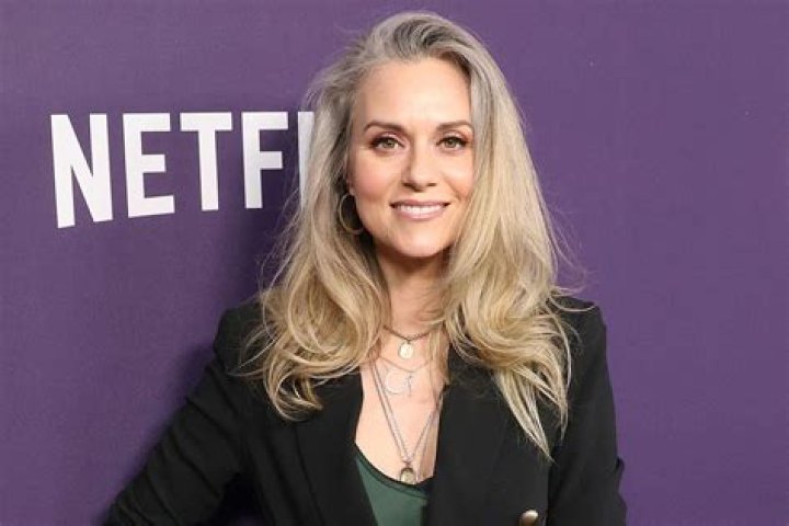 Hilarie Burton Diet: A Comprehensive Guide to Her Fitness Journey and Healthy Living