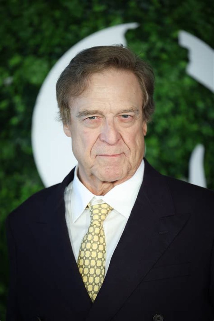 How Tall is John Goodman? Discover the Height and More About This Iconic Actor